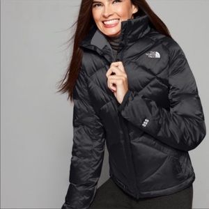NWT: The North Face lightweight goose down jacket